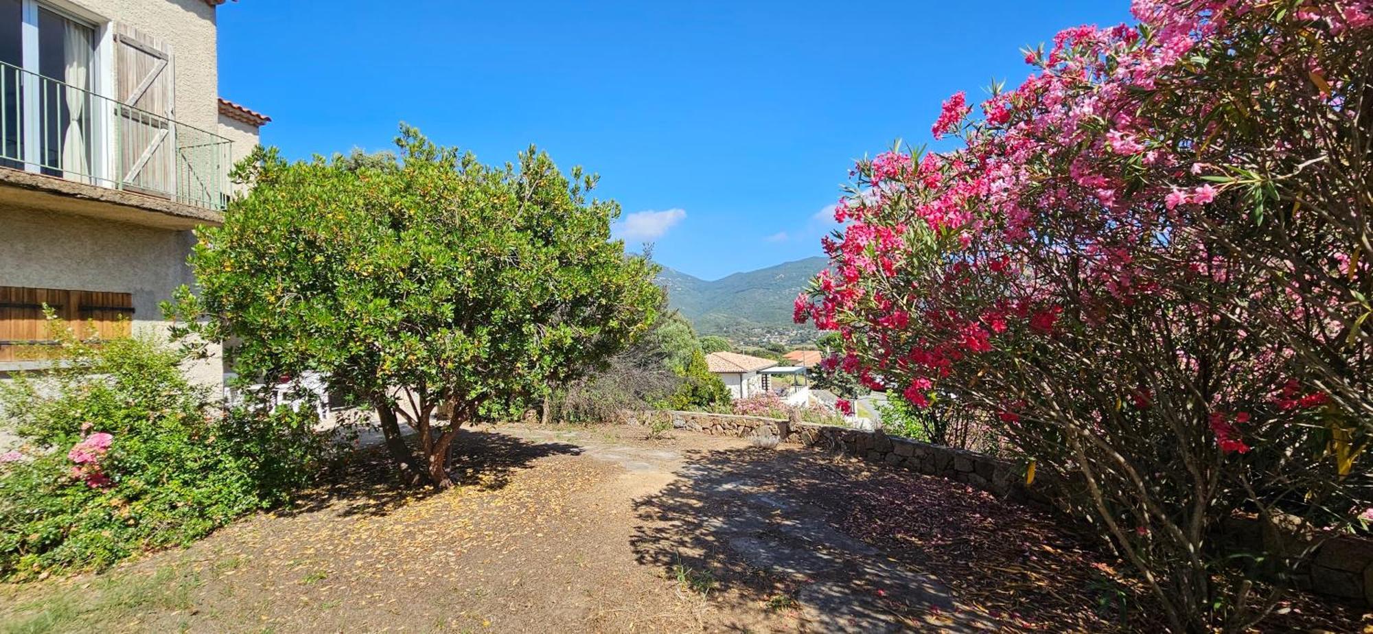 Rez-de-villa T4, Idyllique Et Independant * Olmeto (Corsica)