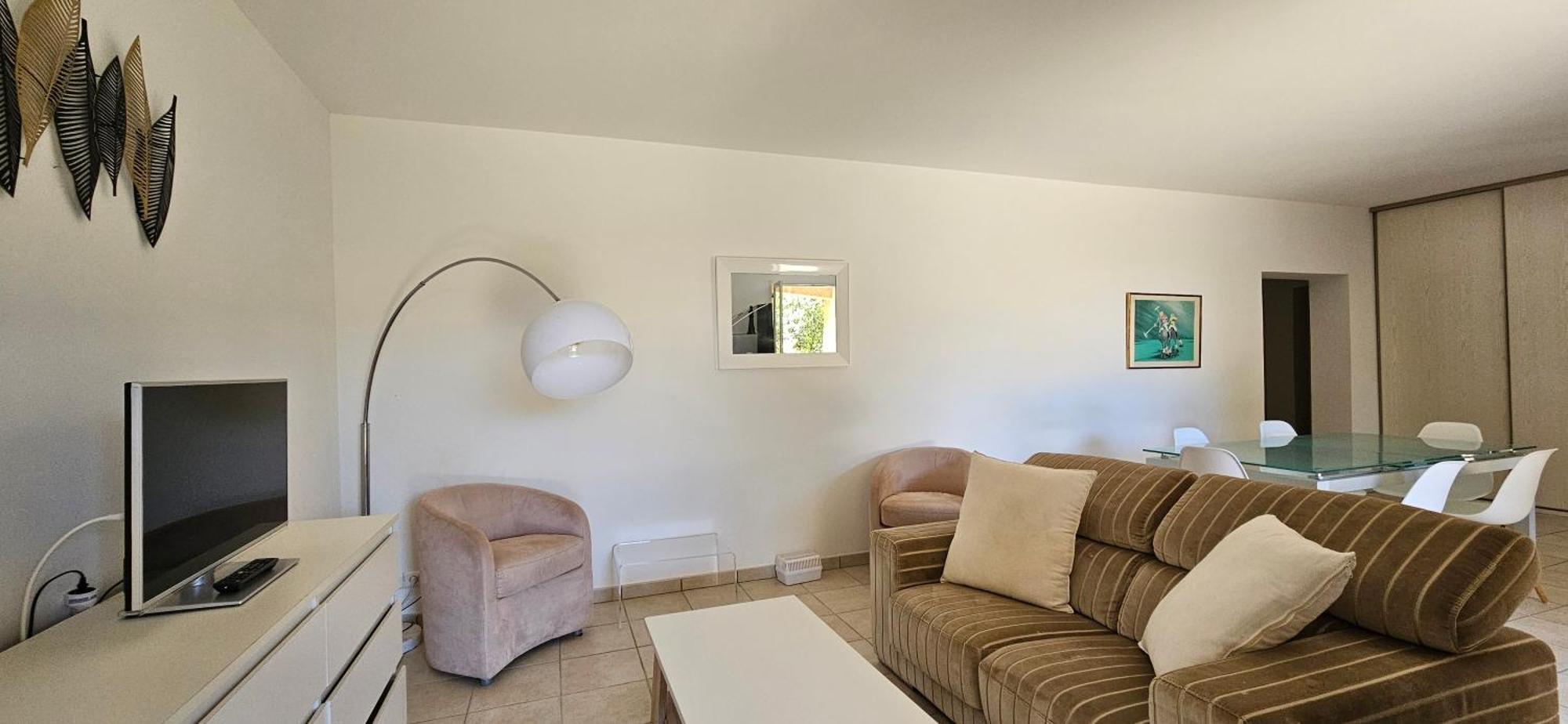 Apartment Rez-de-villa T4, Idyllique Et Independant Olmeto (Corsica)